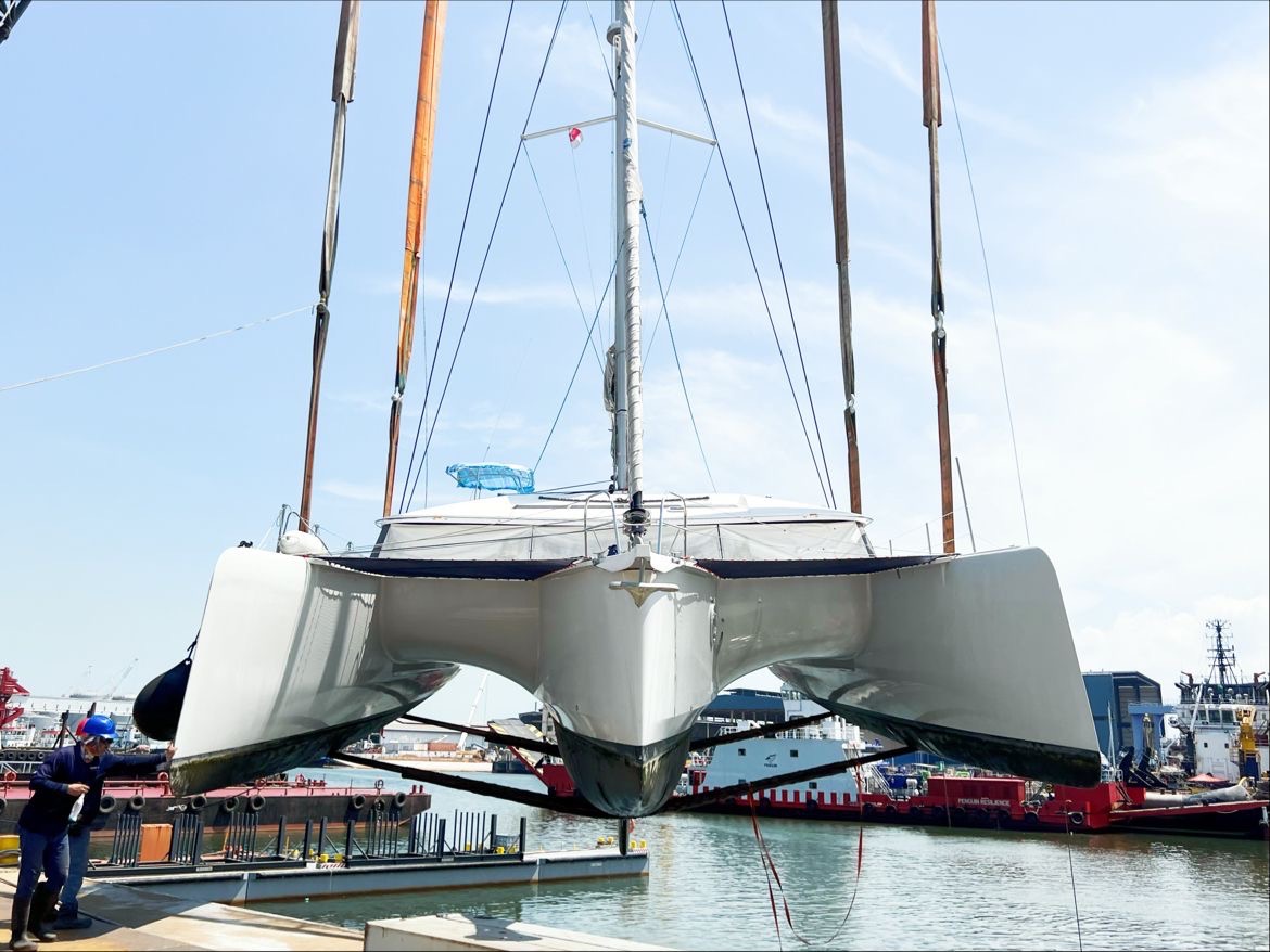 Vessel haul-out image published on AES's Marine Services page
